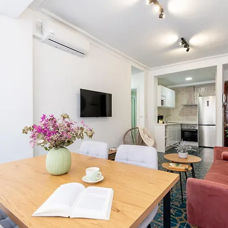 Piso Elegante Y Nuevo De 3 Y 2 Banos Appartement