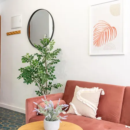 Piso Elegante Y Nuevo De 3 Y 2 Banos Appartement Séville